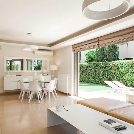 Апартаменты Elaia Luxury Glyfada *