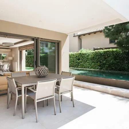 Elaia Luxury Glyfada Apartmán *